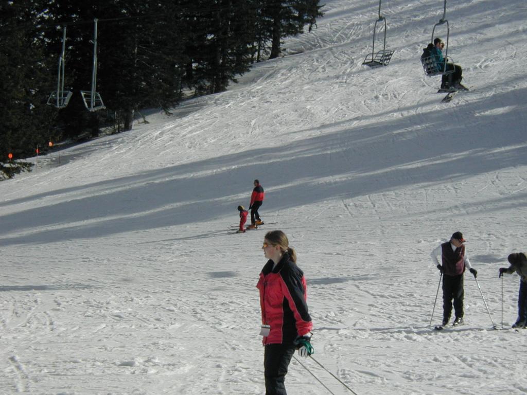 2005/03(March)/Ruidoso/Day1-skiing/1024x768_2005-03-13-Rudoso-Skiing-31--Dax-Travis.JPG