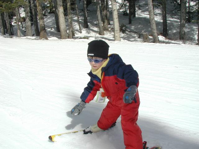 2005/03(March)/Ruidoso/Day2-skiing/640x480_2005-03-14-Ruidoso-skiing-06-Dax.JPG