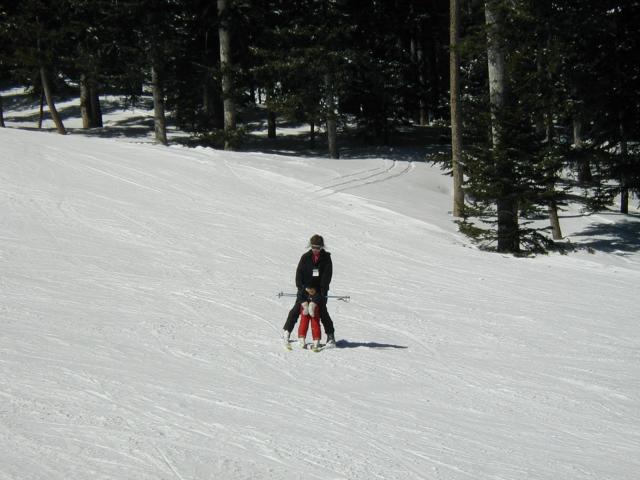 2005/03(March)/Ruidoso/Day4-skiing/640x480_2005-03-16-Ruidoso-skiing-09-Suzi-Dax.JPG
