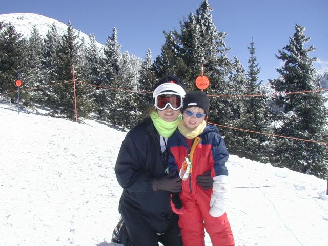 2005/03(March)/Ruidoso/Day4-skiing/640x480_2005-03-16-Ruidoso-skiing-22-Suzi-Dax.JPG