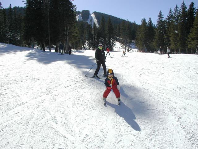 2005/03(March)/Ruidoso/Day4-skiing/640x480_2005-03-16-Ruidoso-skiing-26-Dax-Suzi.JPG