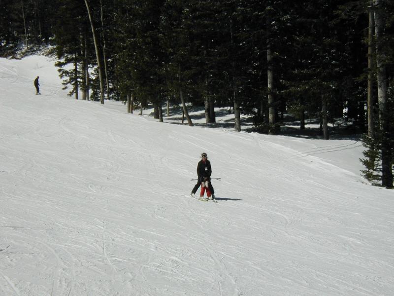2005/03(March)/Ruidoso/Day4-skiing/800x600_2005-03-16-Ruidoso-skiing-08-Suzi-Dax.JPG