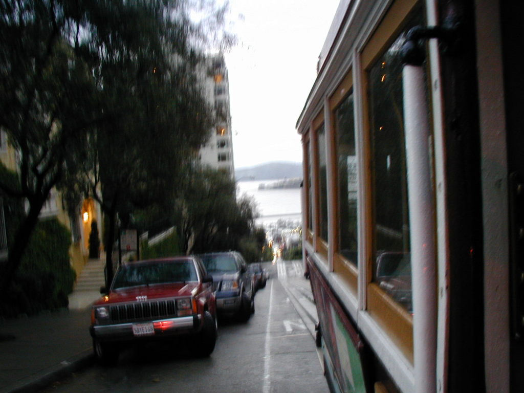 2005-04-03-SanFrancisco-9-cable-car.JPG