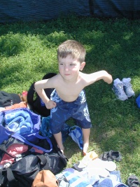 2005/04(April)/Swimming/2005-04-02-Big-Stacy-Pool-1-Dax.JPG