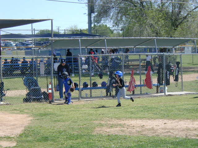 2005/04(April)/Tball-Soccer/640x480_2005-04-02-Chance-Tball-22.JPG