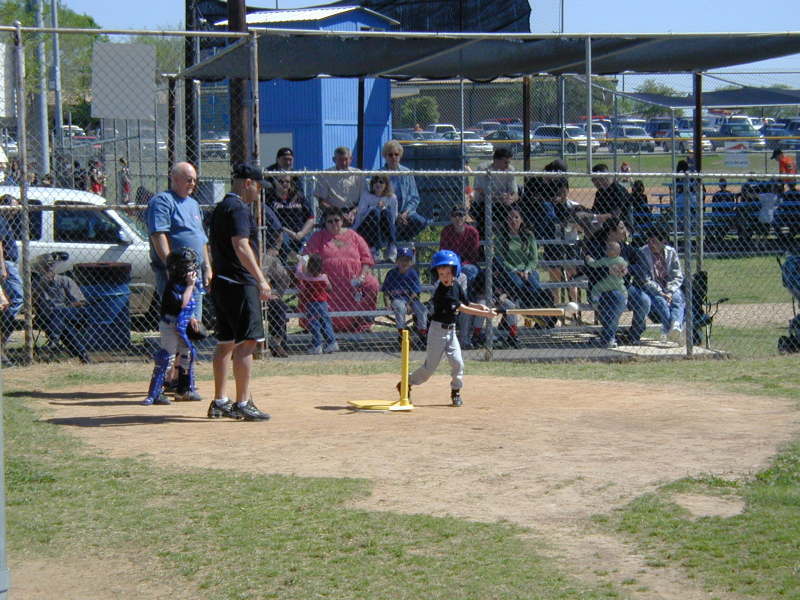 2005/04(April)/Tball-Soccer/800x600_2005-04-02-Chance-Tball-20.JPG