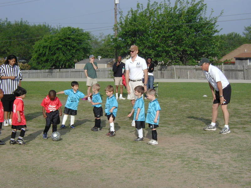 2005/04(April)/Tball-Soccer/800x600_2005-04-15-Dax-Soccer-1.JPG