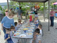2005-04-16-Zachary-bday-Kiddie-Acres-02.JPG