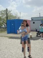 2005-04-16-Zachary-bday-Kiddie-Acres-27-Dax-messy-Suzi.JPG