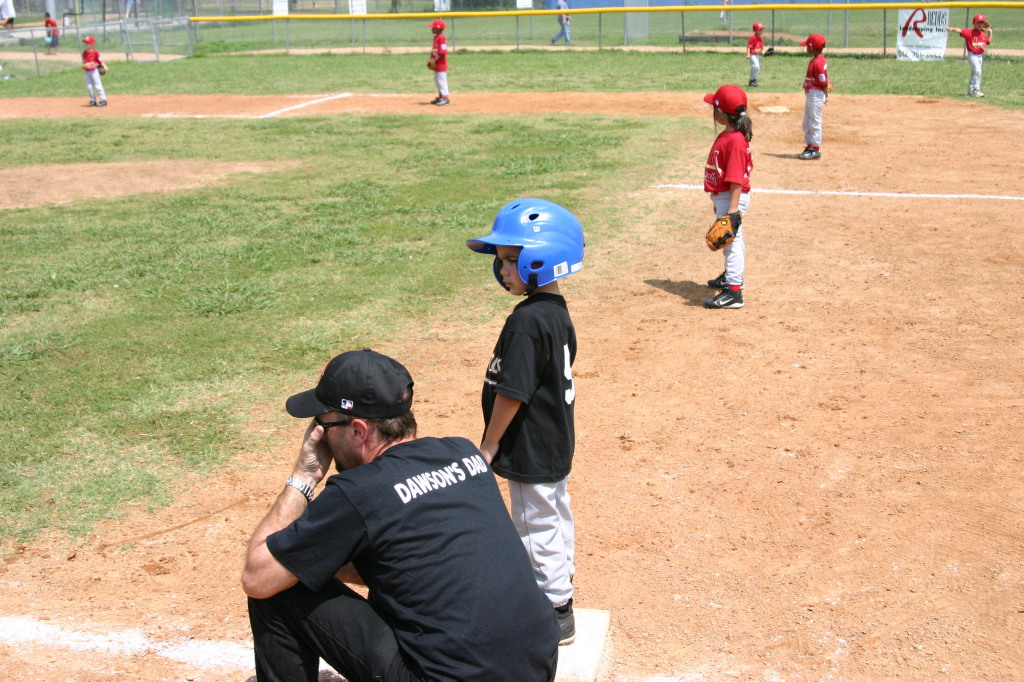 2005/05(May)/15th-Chance-Tball/1024x768_2005-05-14-Chance-Tball-37-Dawson-and-dad.JPG