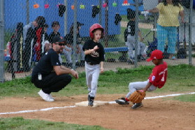 2005-05-14-Chance-Tball-05-made-it-to-1st.JPG
