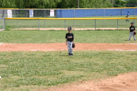 2005-05-14-Chance-Tball-16-playing-2nd-base.JPG