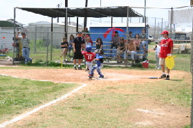 2005-05-14-Chance-Tball-19-Jacob-catching.JPG