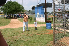2005-05-14-Chance-Tball-23-Dax-running.JPG