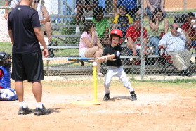 2005-05-14-Chance-Tball-39-batting.JPG
