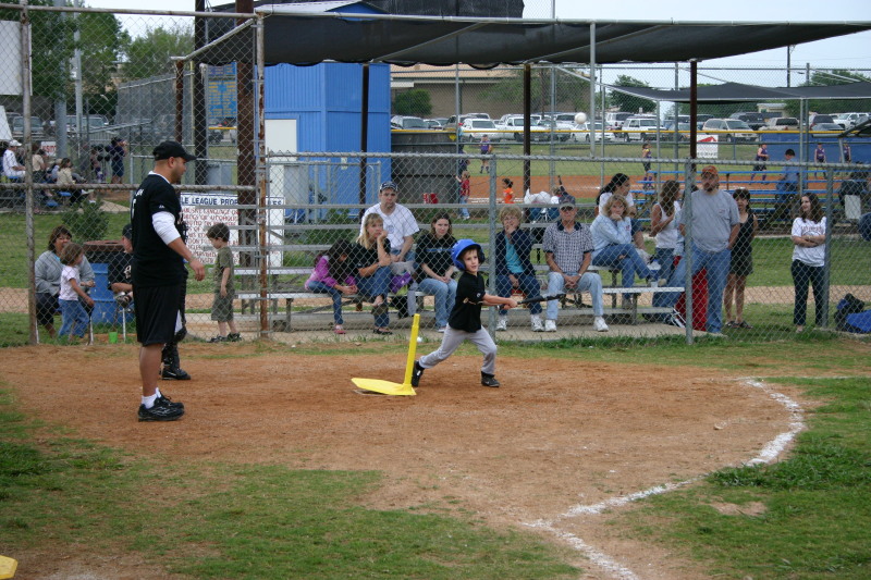 2005/05(May)/16th-Chance-Tball/800x600_2005-05-16-Chance-Tball-10.JPG