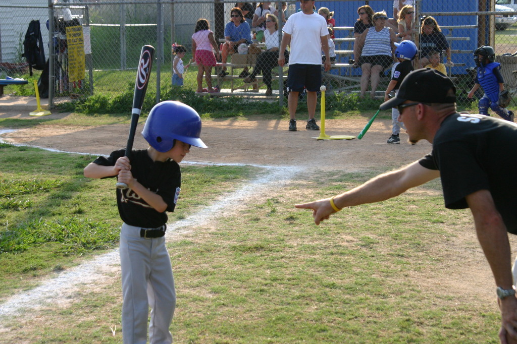 2005-05-25-Chance-Tball-05-batting-warmup.JPG