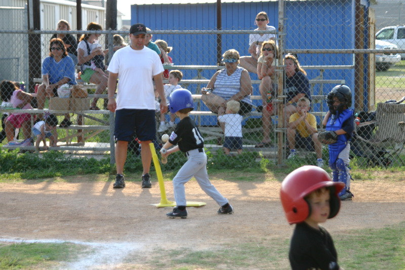 2005-05-25-Chance-Tball-07-foul-ball.JPG