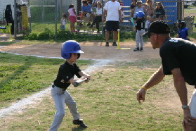 2005-05-25-Chance-Tball-06-batting-warmup.JPG