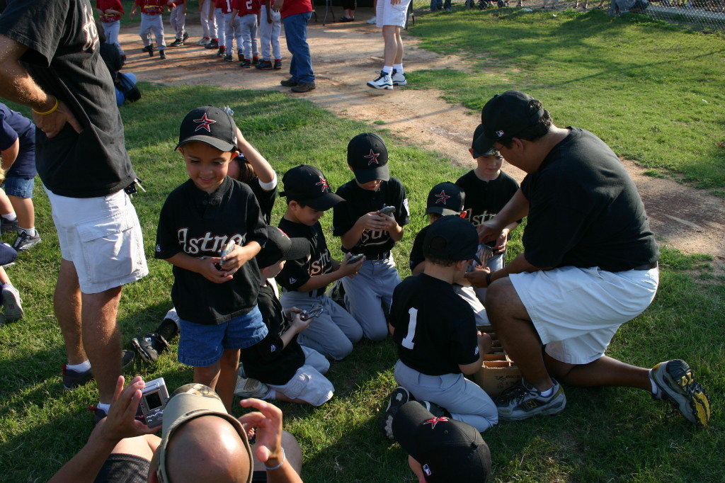 2005/05(May)/31st-Chance-Tball-Ceremony/1024x768_2005-05-31-Chance-Tball-Ceremony-02.JPG
