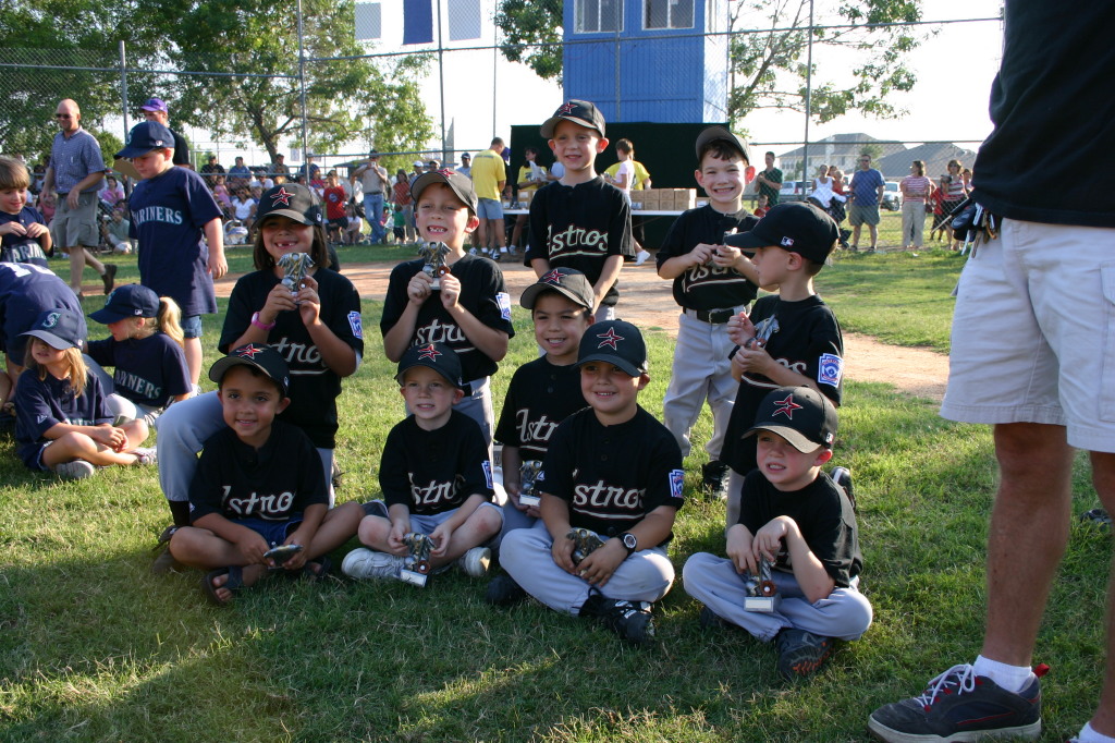 2005/05(May)/31st-Chance-Tball-Ceremony/1024x768_2005-05-31-Chance-Tball-Ceremony-05.JPG