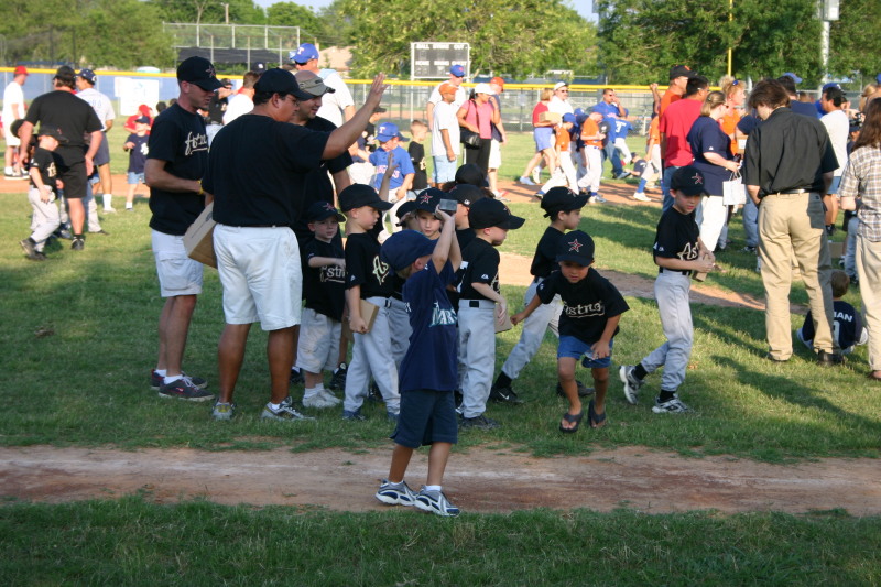 2005/05(May)/31st-Chance-Tball-Ceremony/800x600_2005-05-31-Chance-Tball-Ceremony-11.JPG