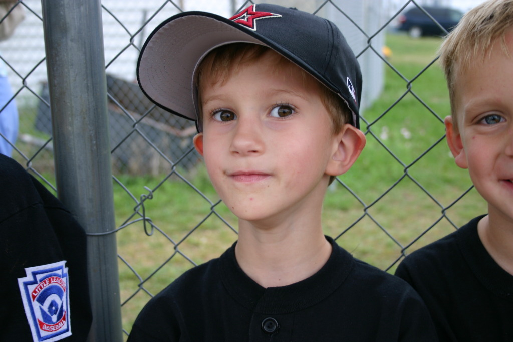 2005/05(May)/9th-Chance-Tball/1024x768_2005-05-09-T-ball-Chance-02.JPG