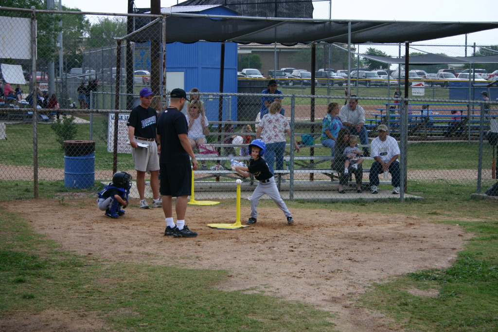 2005-05-09-T-ball-Chance-03.JPG