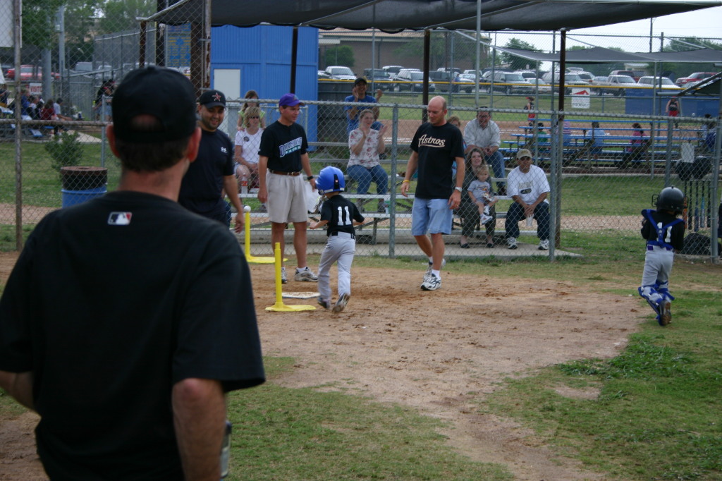 2005/05(May)/9th-Chance-Tball/1024x768_2005-05-09-T-ball-Chance-12.JPG