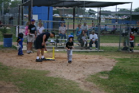 2005-05-09-T-ball-Chance-06.JPG