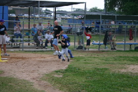 2005-05-09-T-ball-Chance-11.JPG