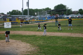 2005-05-09-T-ball-Chance-17.JPG