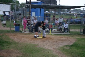 2005-05-09-T-ball-Chance-28.JPG