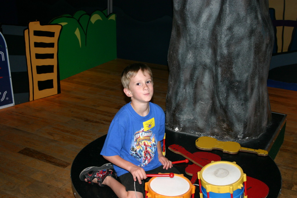 2005/05(May)/Austin-Childrens-Museum/1024x768_2005-05-07-Childrens-Museum-06-Chance.JPG