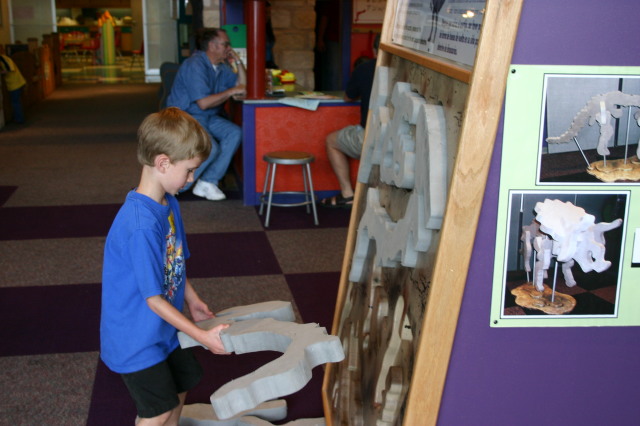 2005-05-07-Childrens-Museum-16-Chance.JPG