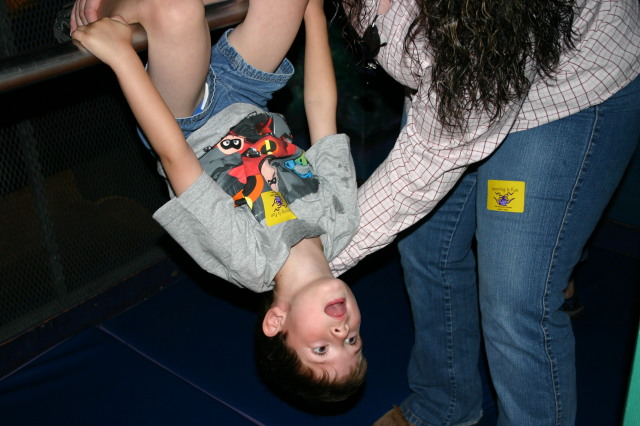 2005-05-07-Childrens-Museum-32-Dax-hanging-upsidedown.JPG