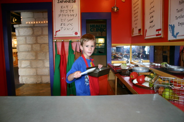 2005-05-07-Childrens-Museum-42-Chance.JPG