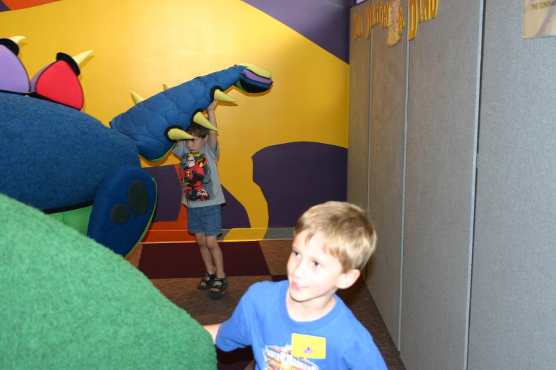 2005/05(May)/Austin-Childrens-Museum/800x600_2005-05-07-Childrens-Museum-21-Chance-Dax.JPG