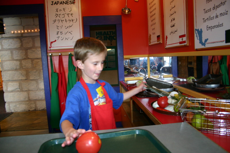 2005/05(May)/Austin-Childrens-Museum/800x600_2005-05-07-Childrens-Museum-44-Chance.JPG