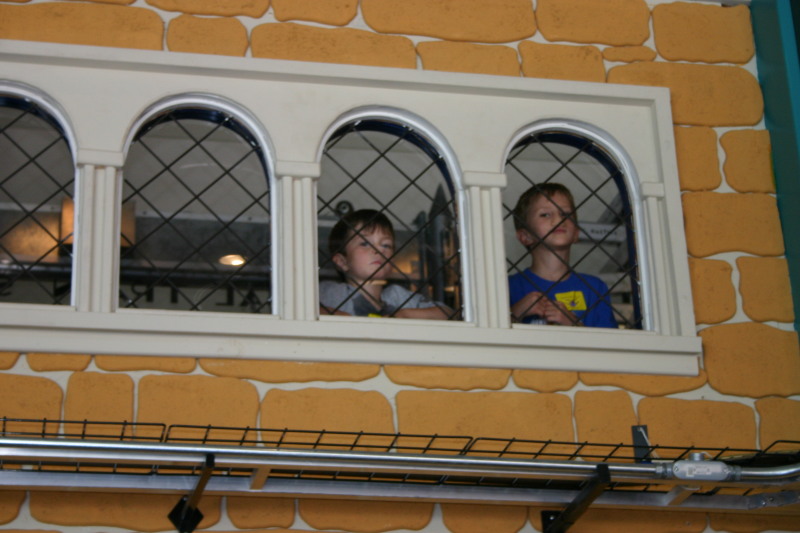 2005/05(May)/Austin-Childrens-Museum/800x600_2005-05-07-Childrens-Museum-46-Chance-Dax.JPG