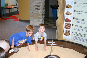 2005-05-07-Childrens-Museum-15-Chance-Dax.JPG