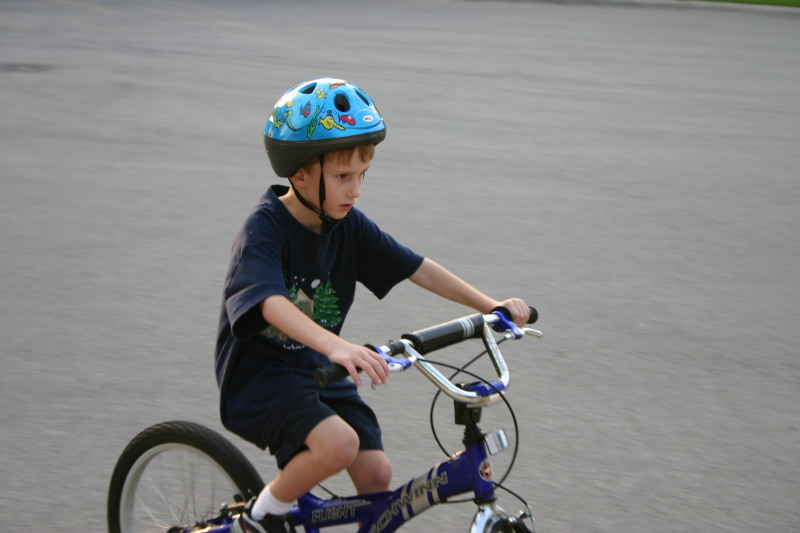 2005/05(May)/Biking/800x600_2005-05-12-bikes-05-Chance.JPG