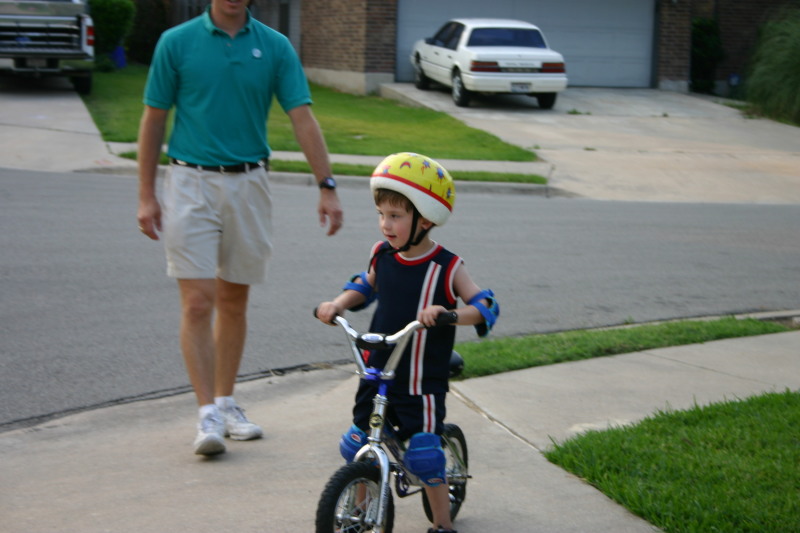 2005/05(May)/Biking/800x600_2005-05-12-bikes-14-Dax.JPG