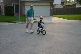 2005-05-12-bikes-02-Dax-Travis.JPG