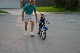 2005-05-12-bikes-04-Dax-Travis.JPG