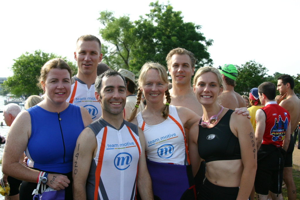 2005/05(May)/CapTexTriathlon/1024x768_2005-05-30-CapTexTri-06-Margret-Travis-Mike-Anna-Ben-Jen.JPG