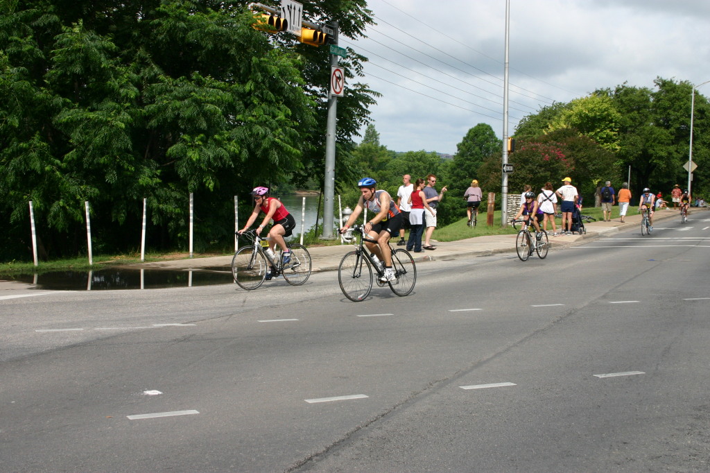 2005/05(May)/CapTexTriathlon/1024x768_2005-05-30-CapTexTri-29-Ben-bike.JPG