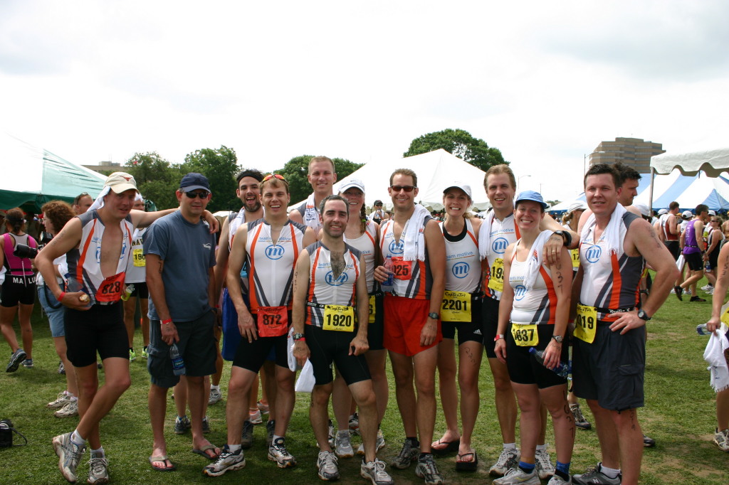 2005/05(May)/CapTexTriathlon/1024x768_2005-05-30-CapTexTri-65-Team-Motive.JPG