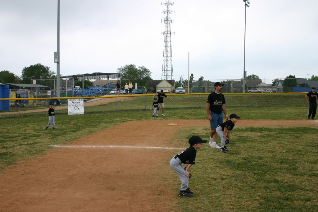 2005/05(May)/Chance-TBall/1024x768_2005-05-07-Chance-Tball-08.JPG