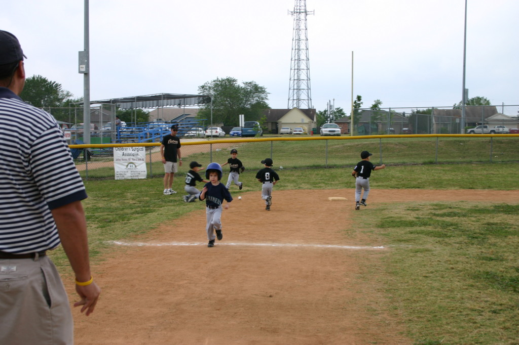 2005-05-07-Chance-Tball-11-outfield.JPG